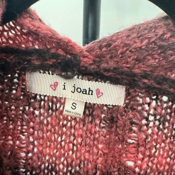 Super cute and fun fringe/shaggy  style cardigan - Picture 4 of 8